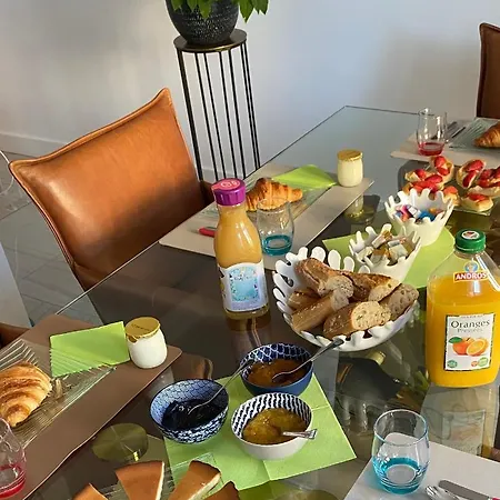 Homestay D'hotes Du Carre Des Arts
