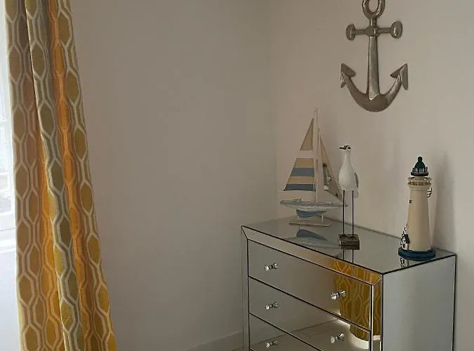 Homestay szállás D'hotes Du Carre Des Arts *