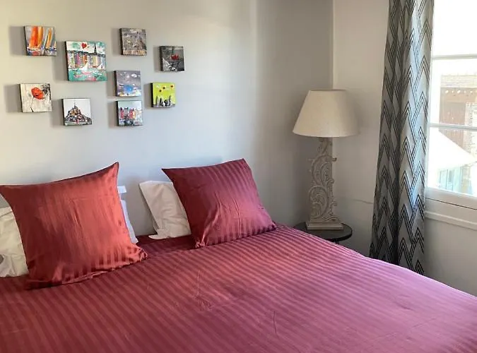 D'hotes Du Carre Des Arts Privatunterkunft